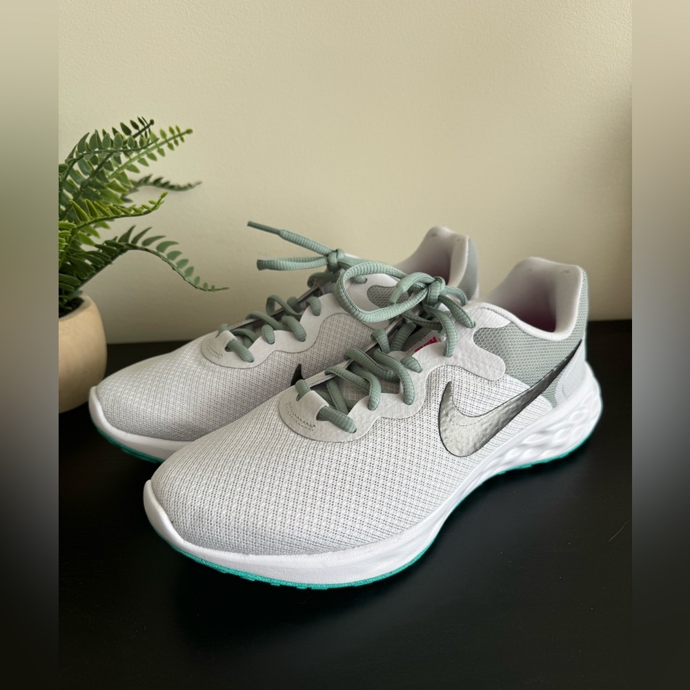 Women’s Nike Sneakers